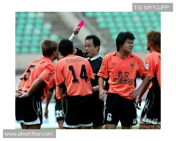 武汉羽毛球队战术变革引发热议探索新策略提升竞技水平 武汉羽毛球队战术变革引发热议探索新策略提升竞技水平