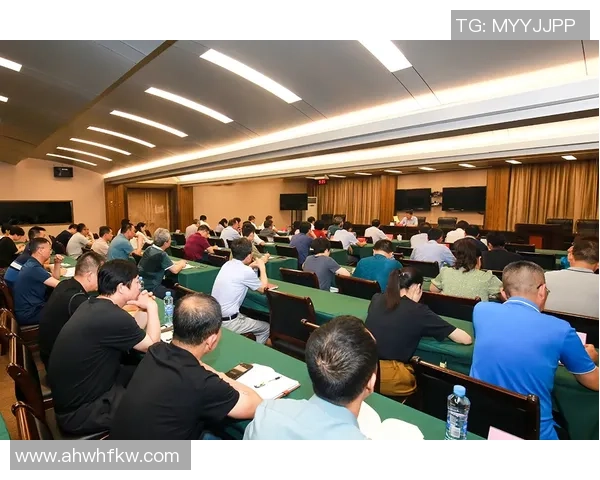 足球承诺图揭示球员对梦想与责任的坚定信念与追求 足球承诺图揭示球员对梦想与责任的坚定信念与追求